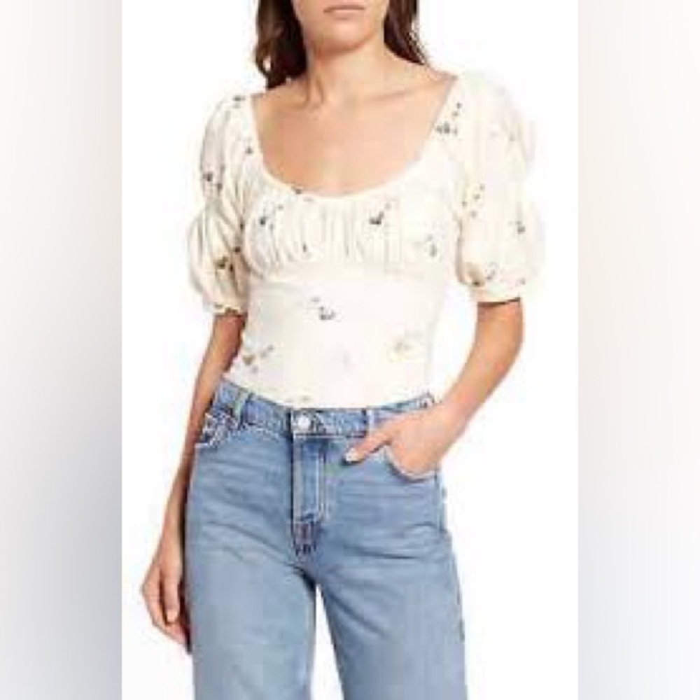 Free People boho bodysuit designed with puff sleeve Peasant Style Milkmaid‎ M